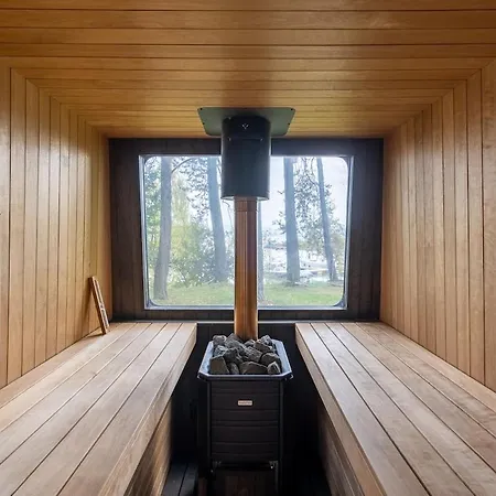 Cozy Wooden By The With A Sauna Tatil Evi Námestovo